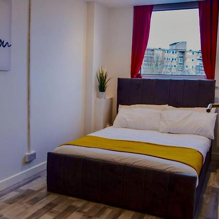 Appartement 2 Bed With Free Parking à Londres Extérieur photo
